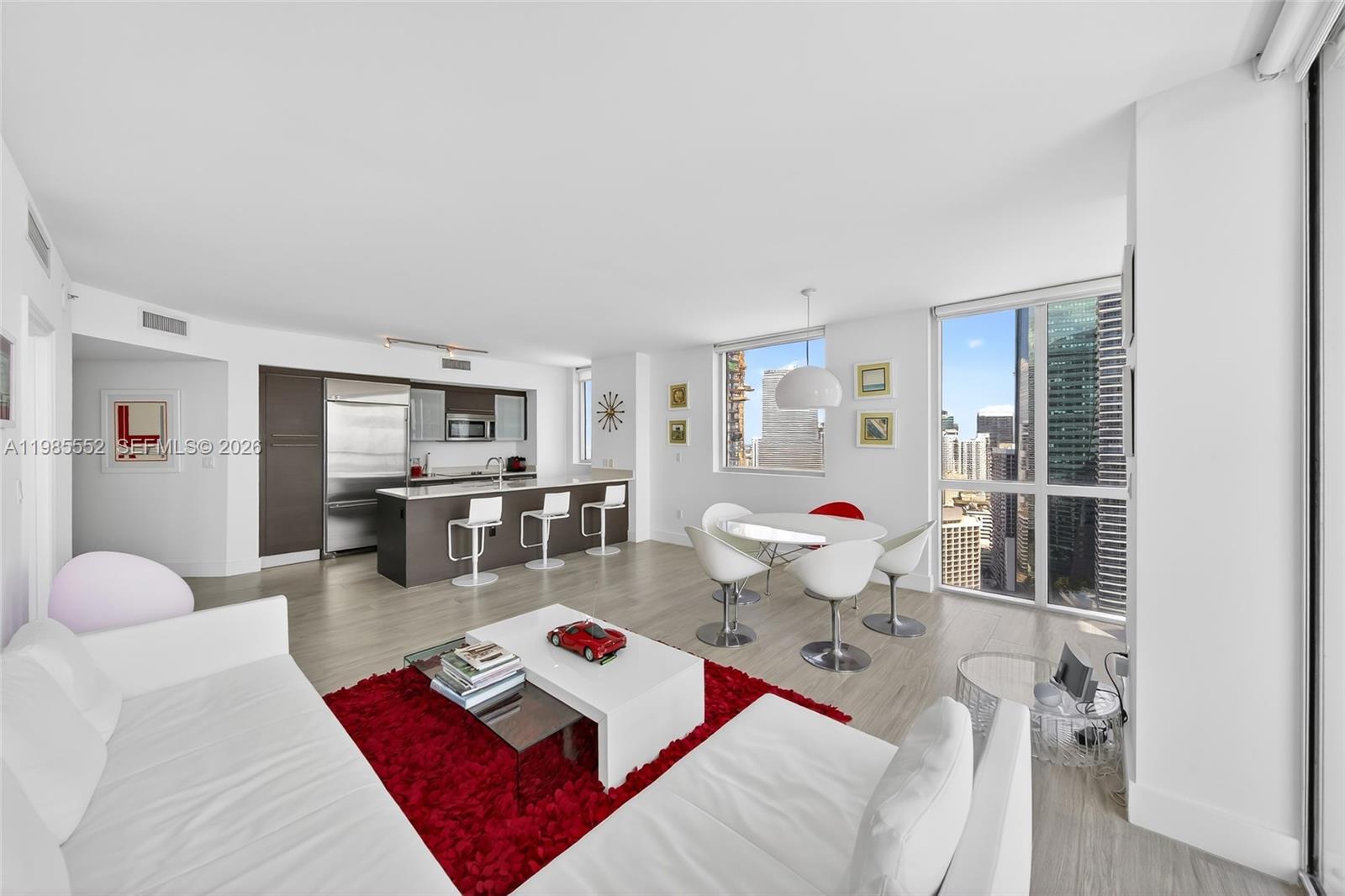 500 Brickell Ave #3901 Miami, FL 33131