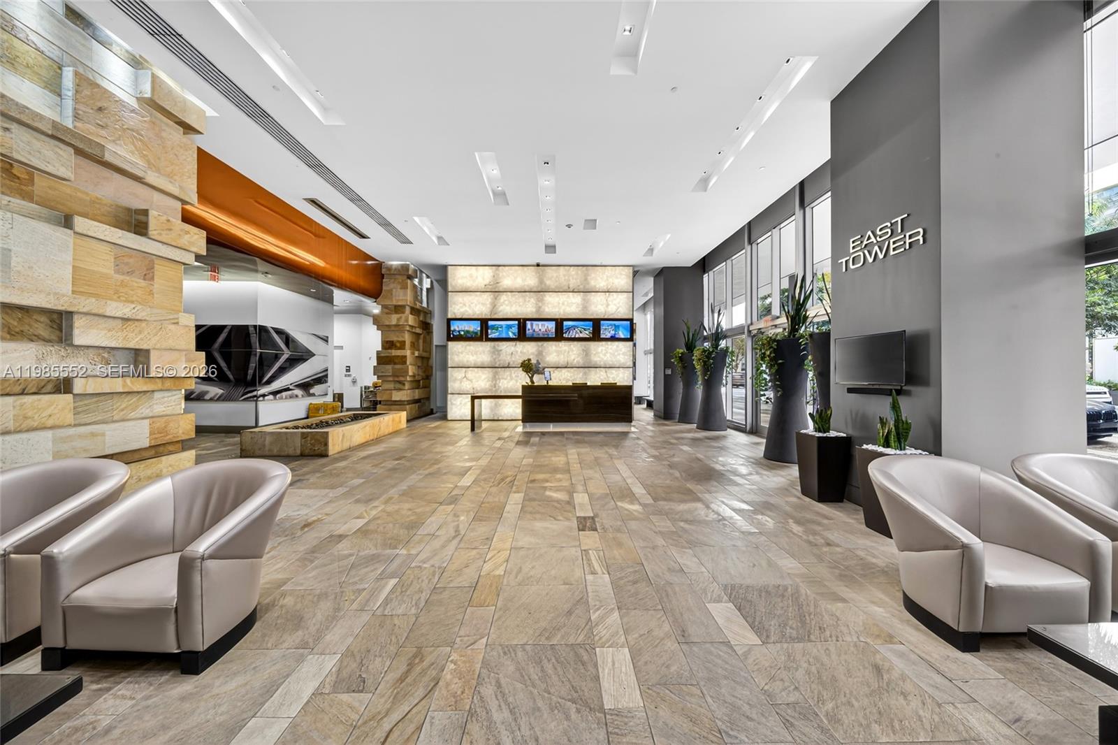 500 Brickell Ave #3901 Miami, FL 33131