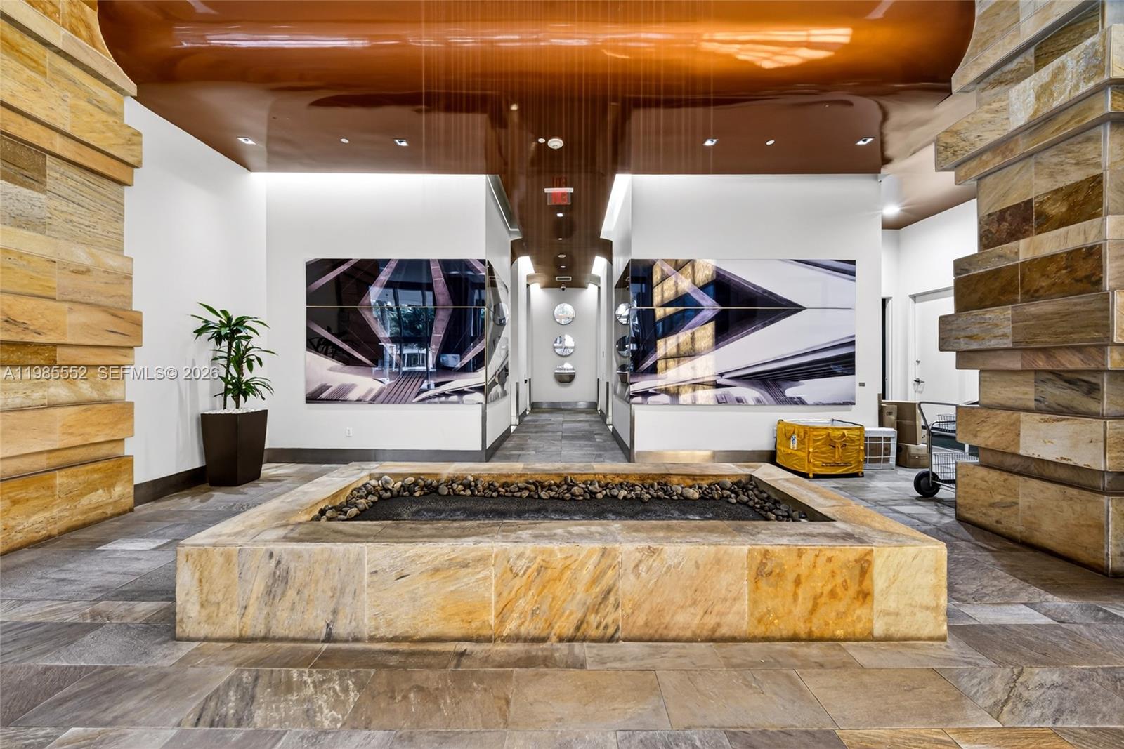 500 Brickell Ave #3901 Miami, FL 33131