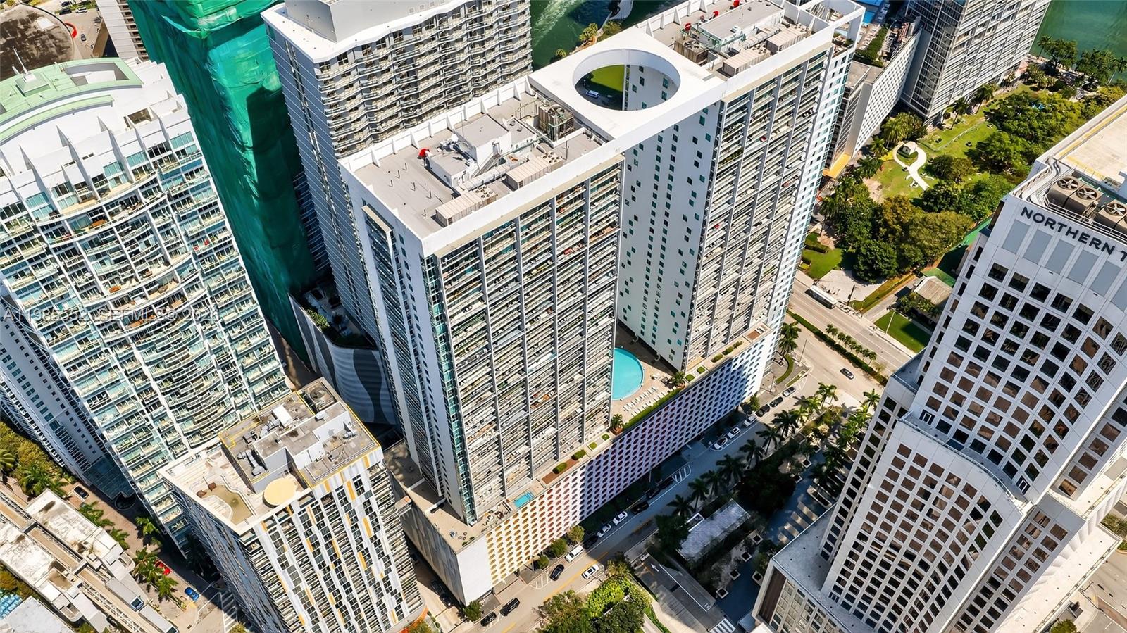 500 Brickell Ave #3901 Miami, FL 33131