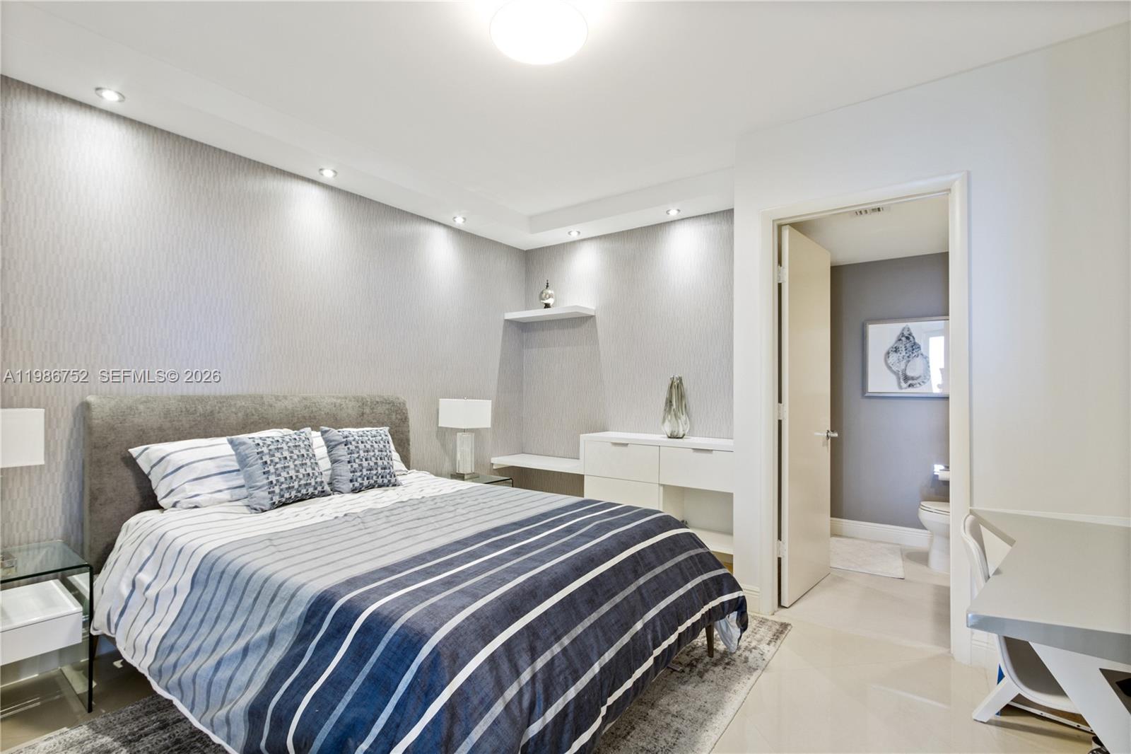 1830 S Ocean Dr #3401 Hallandale Beach, FL 33009