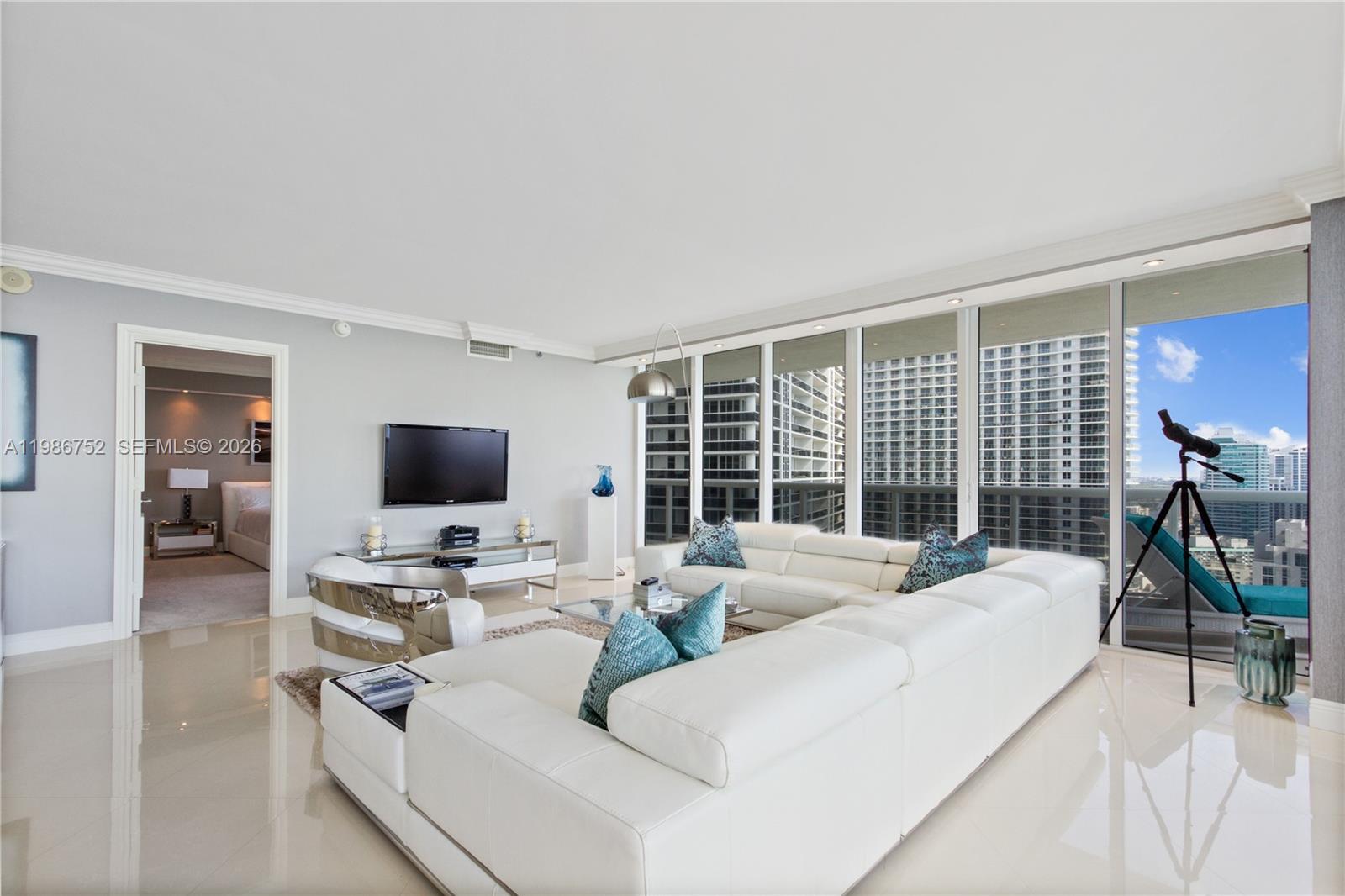 1830 S Ocean Dr #3401 Hallandale Beach, FL 33009
