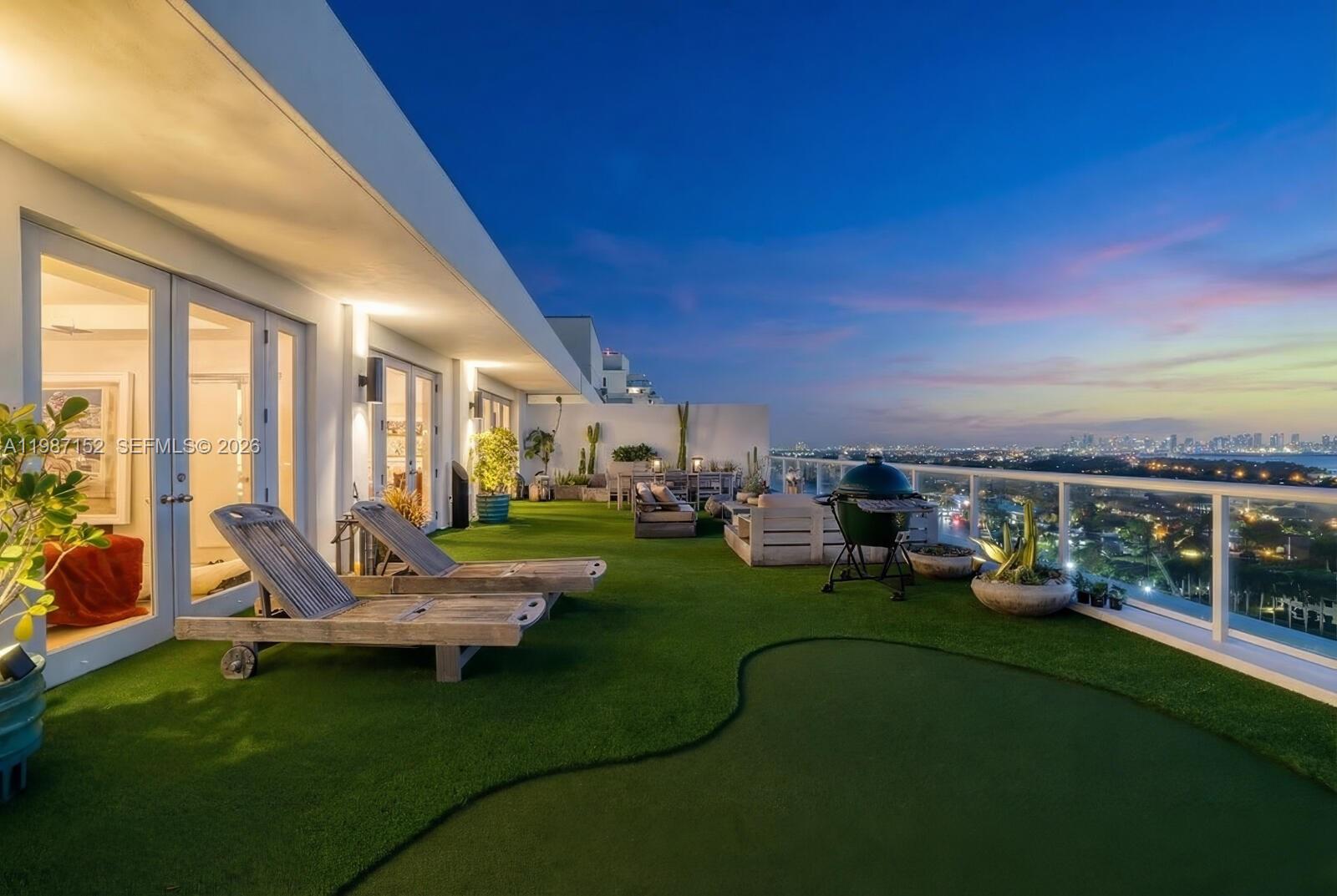 5600 Collins Ave #D Miami Beach, FL 33140