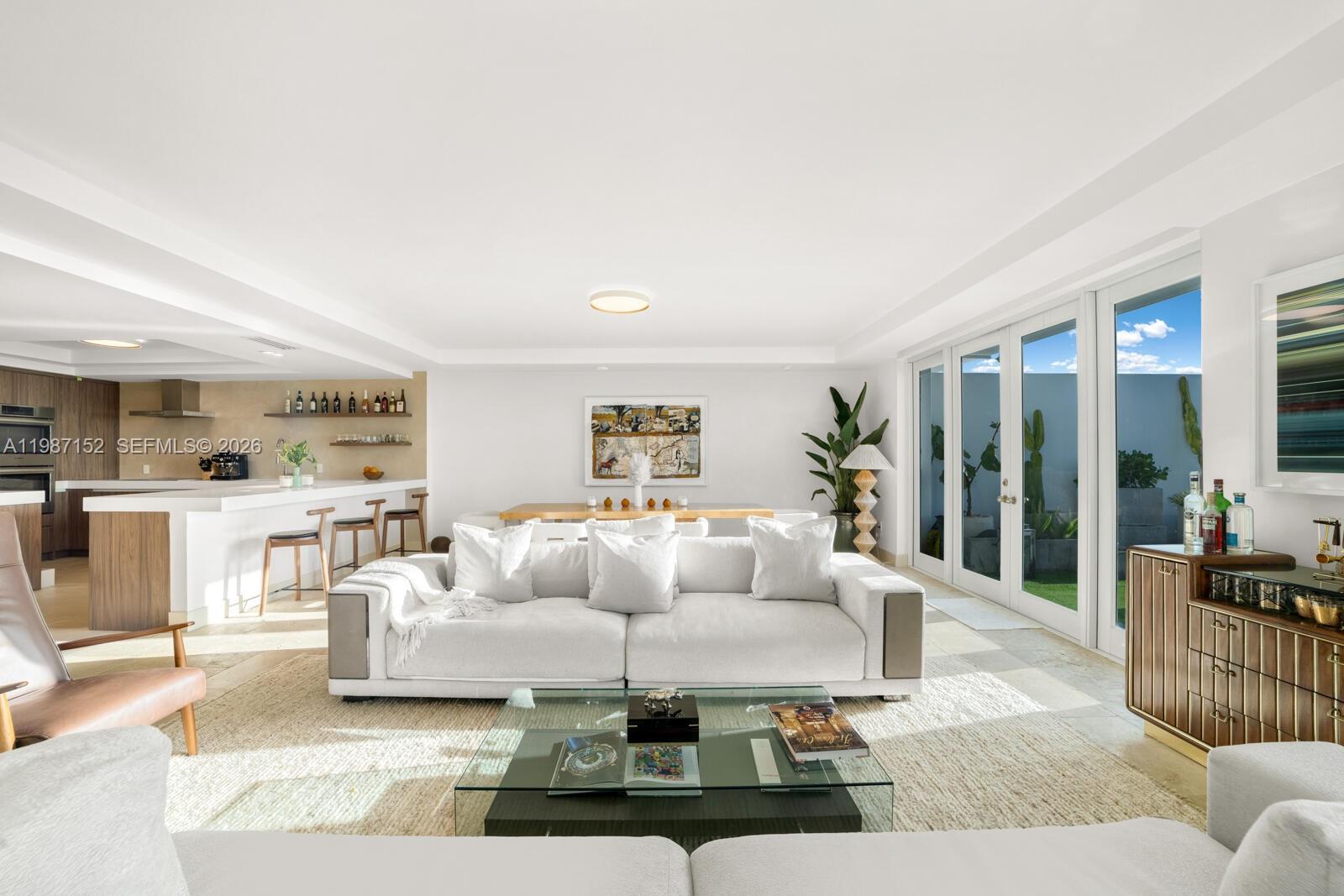 5600 Collins Ave #D Miami Beach, FL 33140