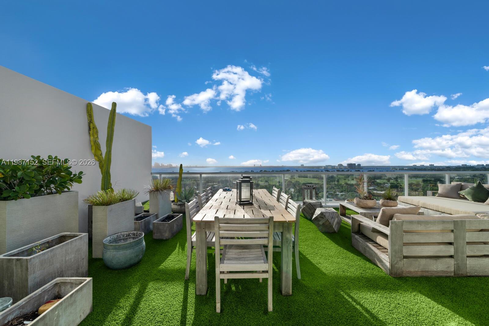 5600 Collins Ave #D Miami Beach, FL 33140