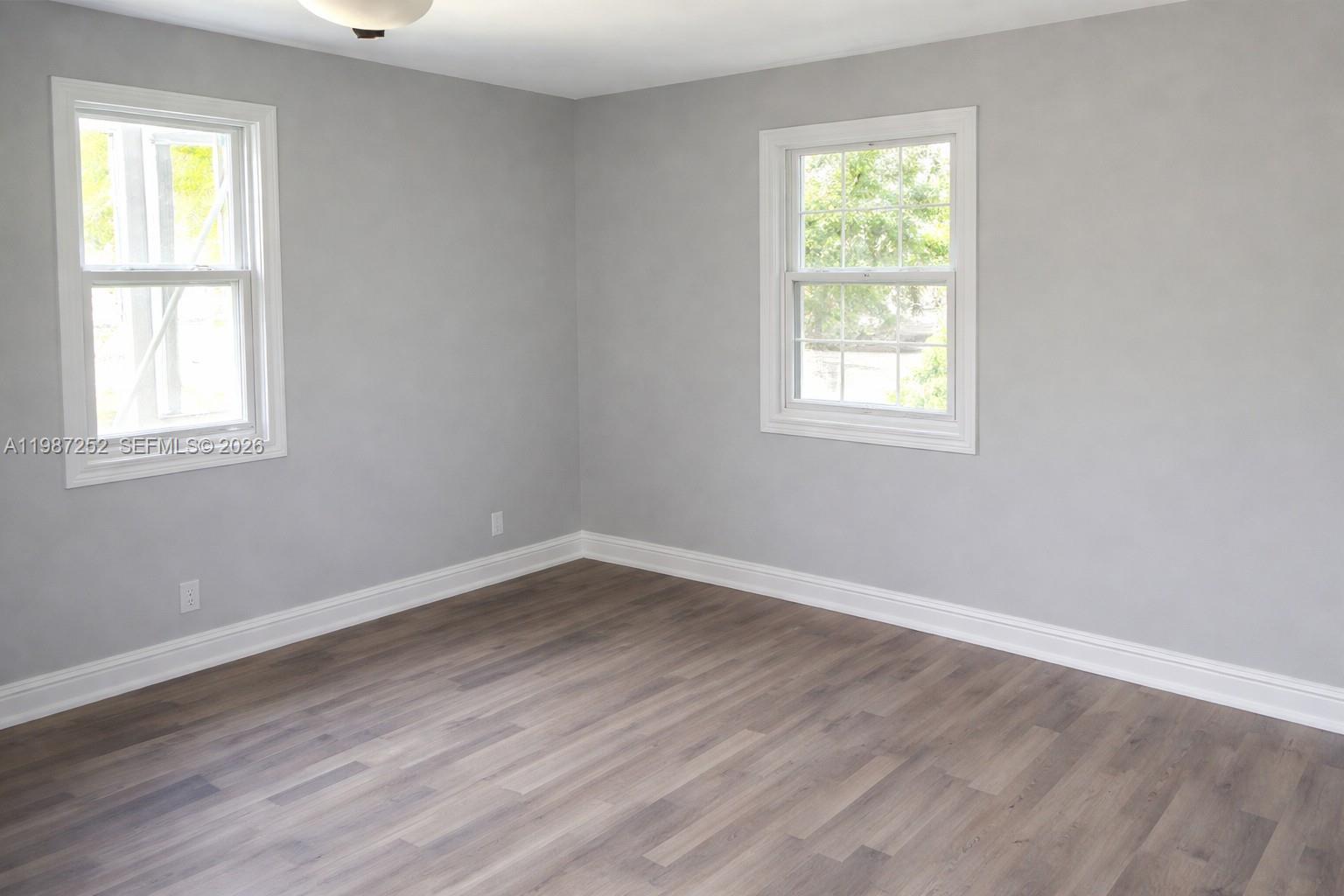 4541 SW 28th Ter Dania Beach, FL 33312