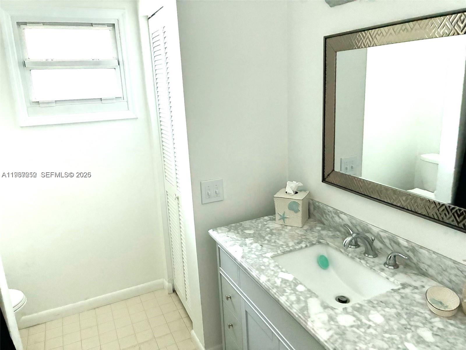 4541 SW 28th Ter Dania Beach, FL 33312