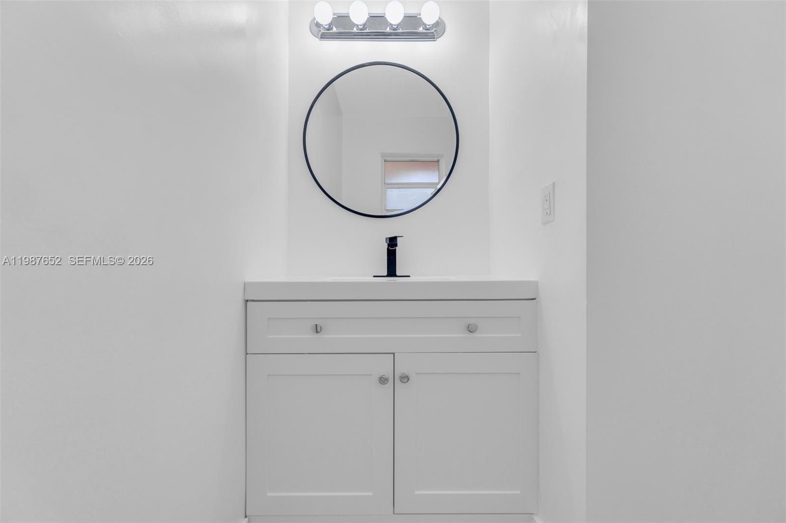 1163 SE 6th Ct Dania Beach, FL 33004