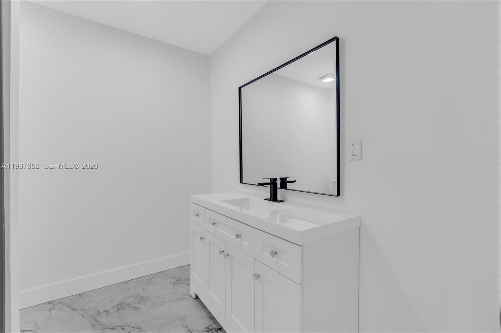 1163 SE 6th Ct Dania Beach, FL 33004