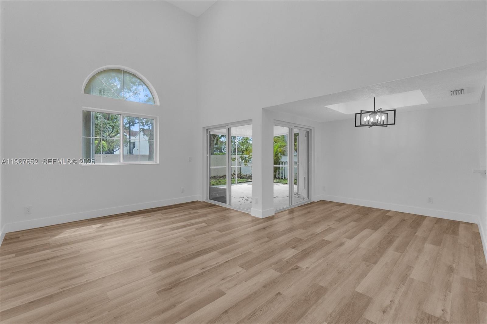 1163 SE 6th Ct Dania Beach, FL 33004