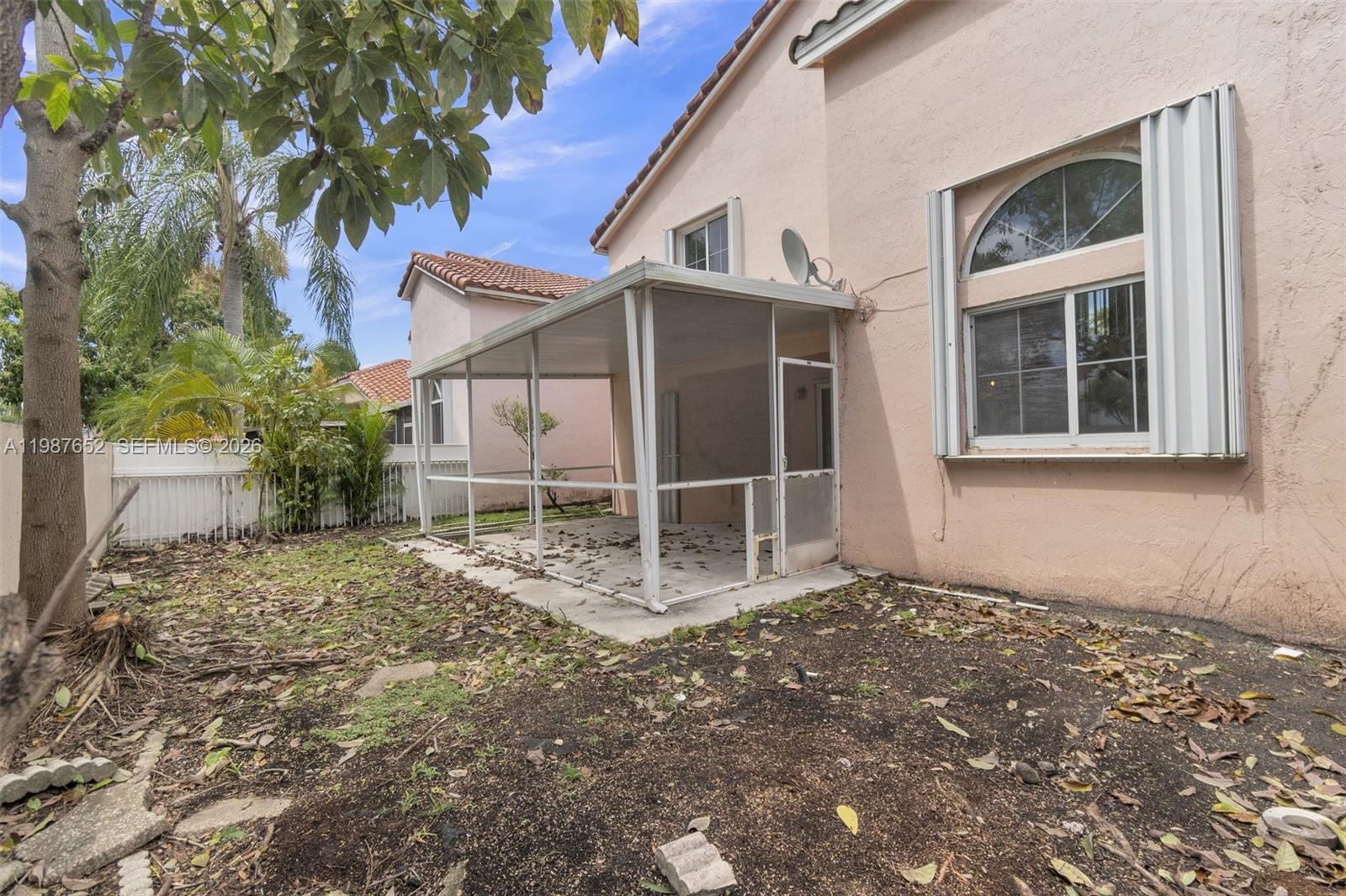 1163 SE 6th Ct Dania Beach, FL 33004