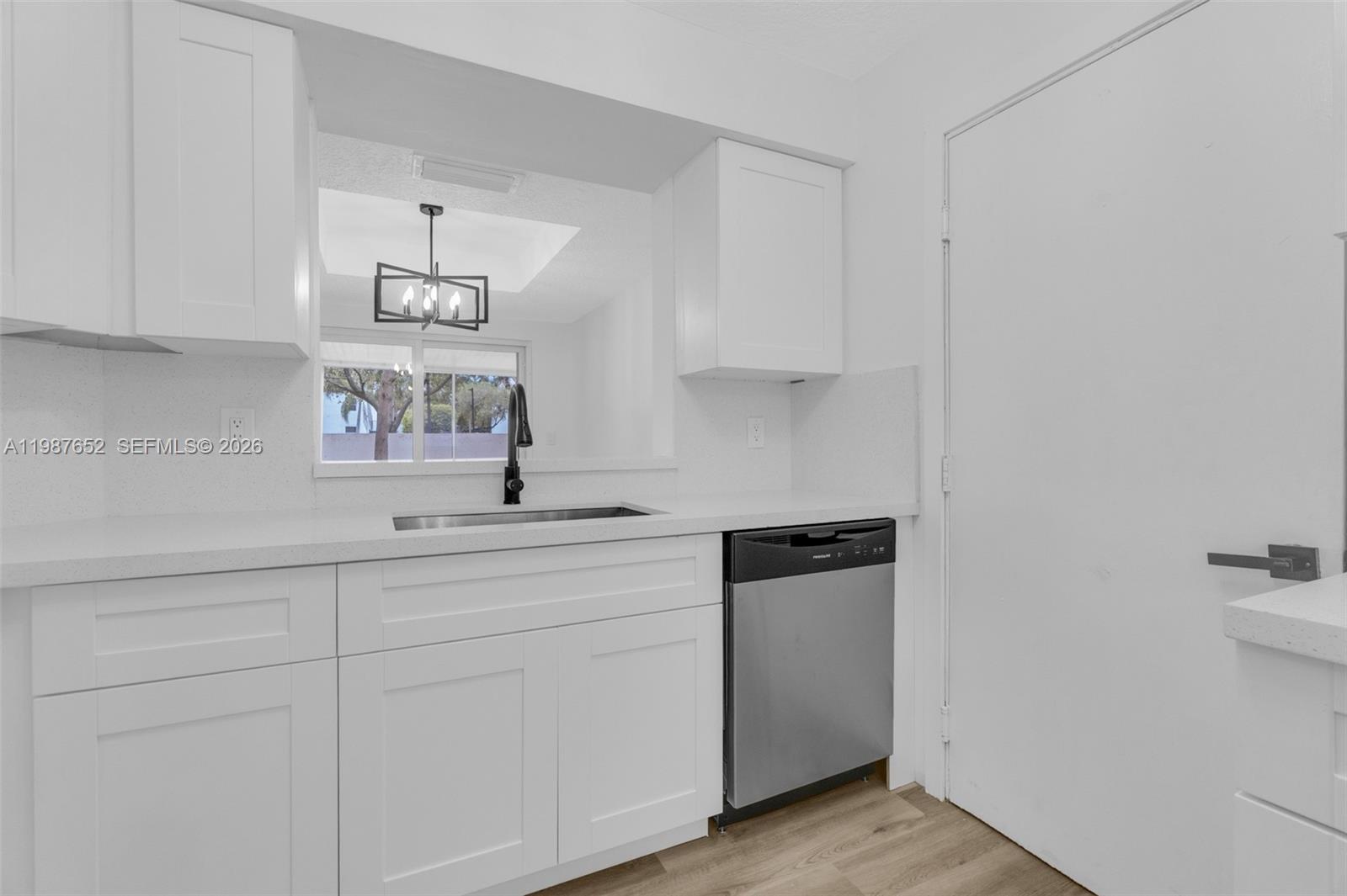 1163 SE 6th Ct Dania Beach, FL 33004