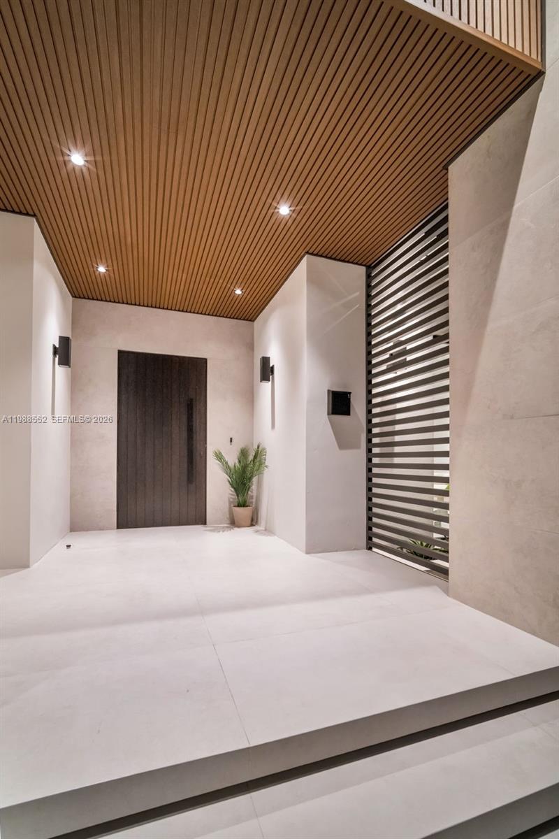 89 NE 106th St Miami Shores, FL 33138