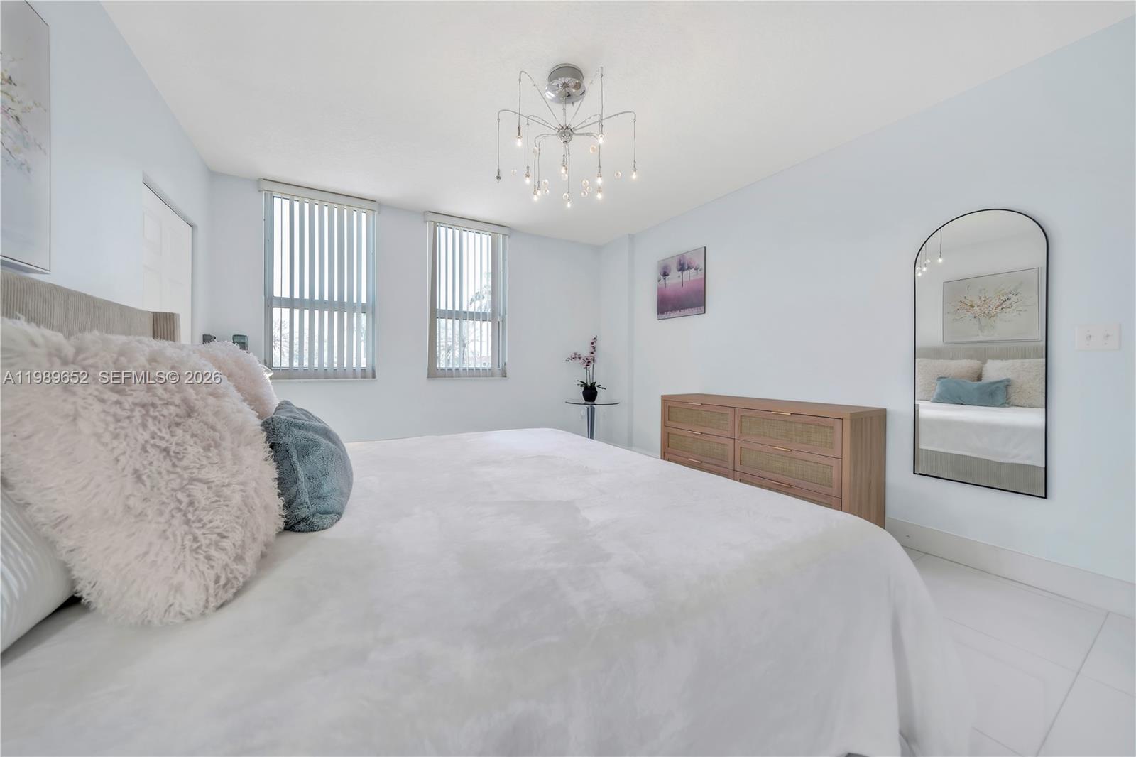 image 2080 Ocean Drive10