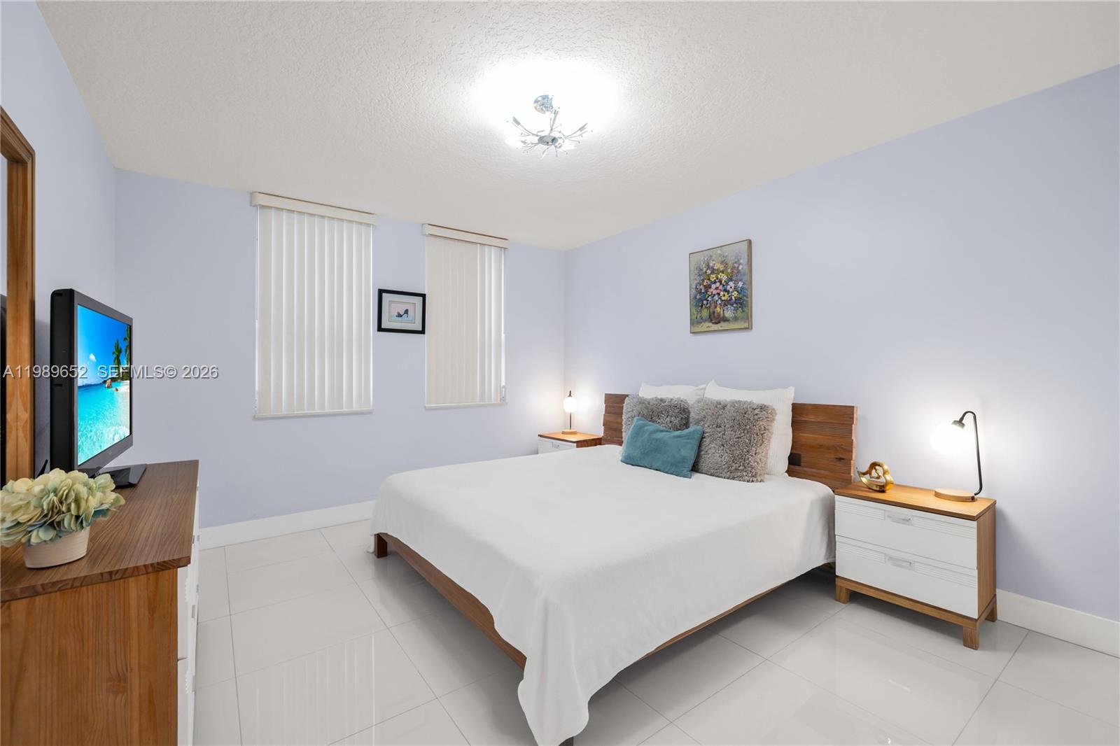 image 2080 Ocean Drive12