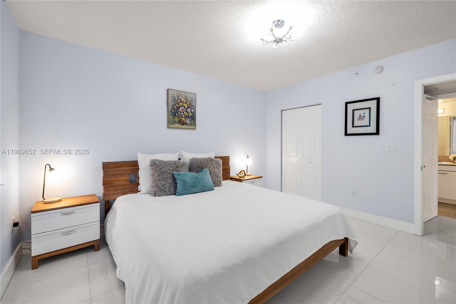 image 2080 Ocean Drive13