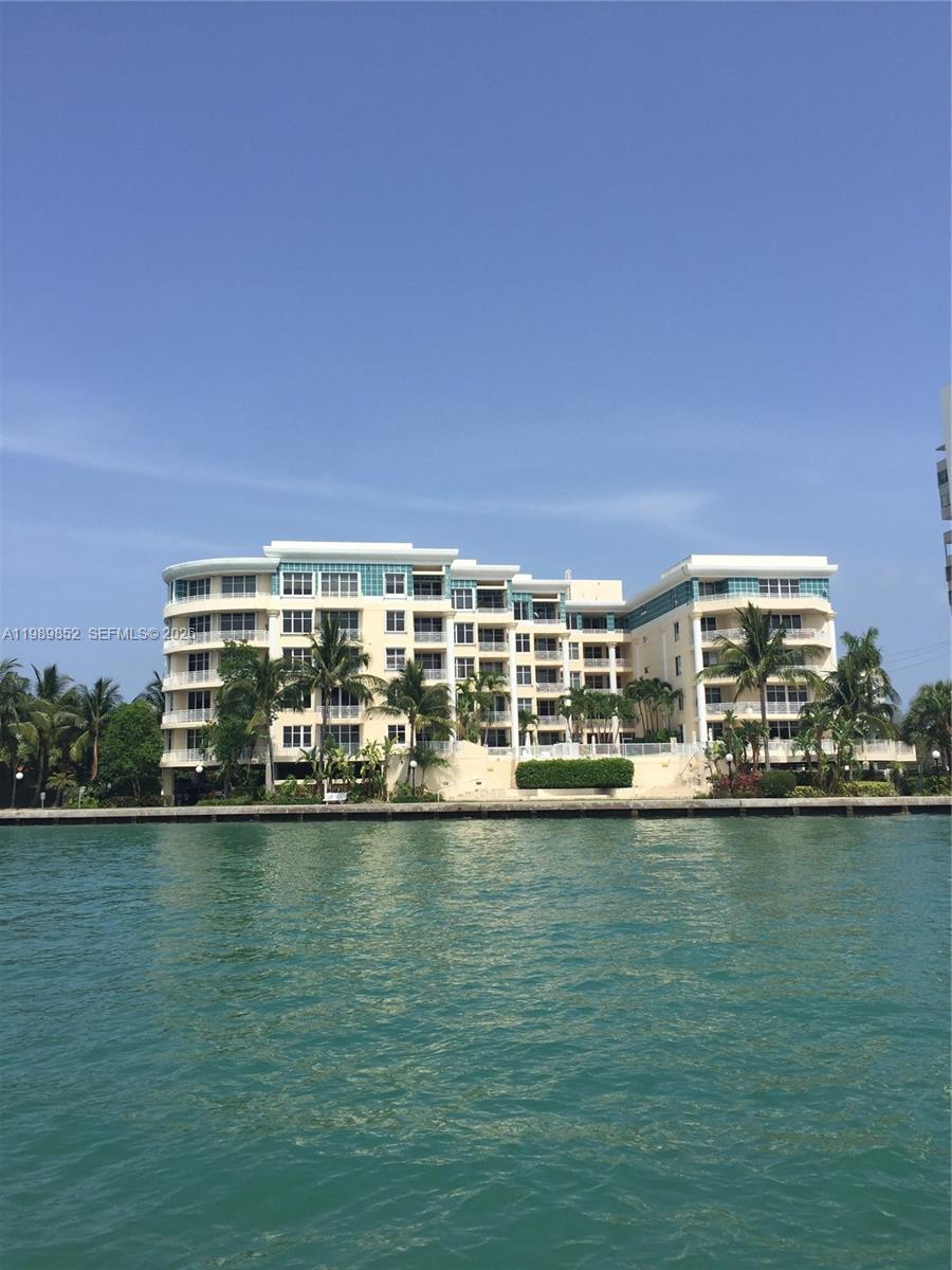 1 Century Ln #301 Miami Beach, FL 33139