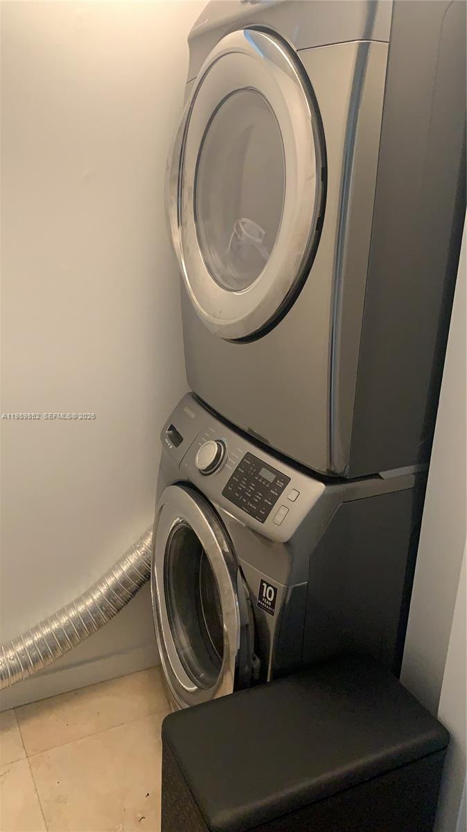 1 Century Ln #301 Miami Beach, FL 33139