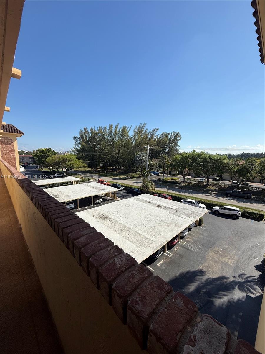 4100 Crystal Lk Dr #407 Deerfield Beach, FL 33064