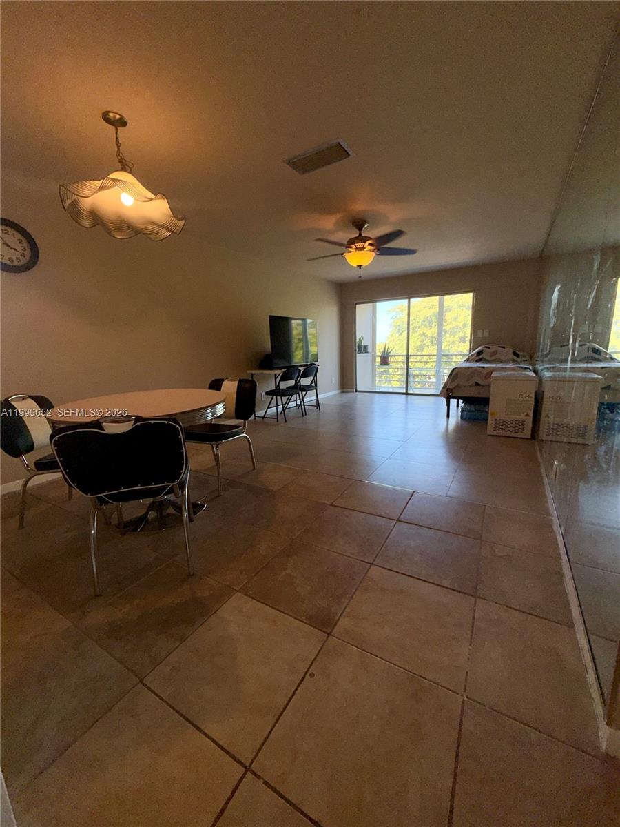4100 Crystal Lk Dr #407 Deerfield Beach, FL 33064