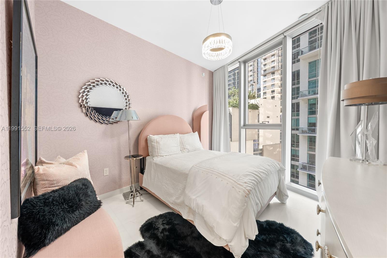 300 Biscayne Blvd Way #901E Miami, FL 33131