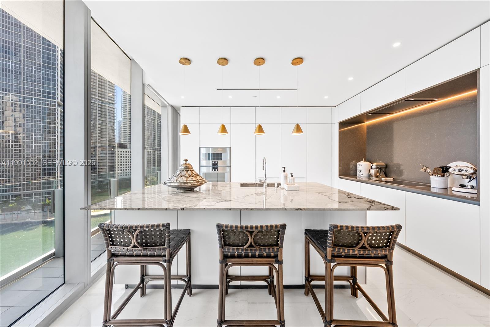 300 Biscayne Blvd Way #901E Miami, FL 33131