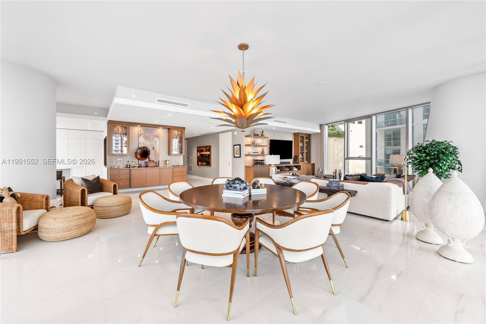 300 Biscayne Blvd Way #901E Miami, FL 33131