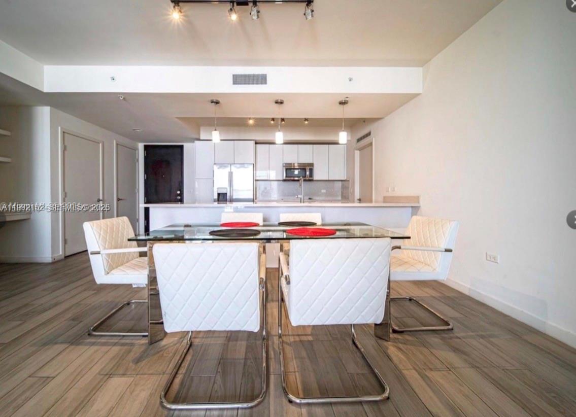 999 SW 1st Ave #2105