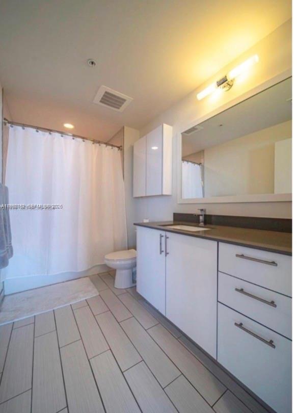 999 SW 1st Ave #2105 Miami, FL 33130