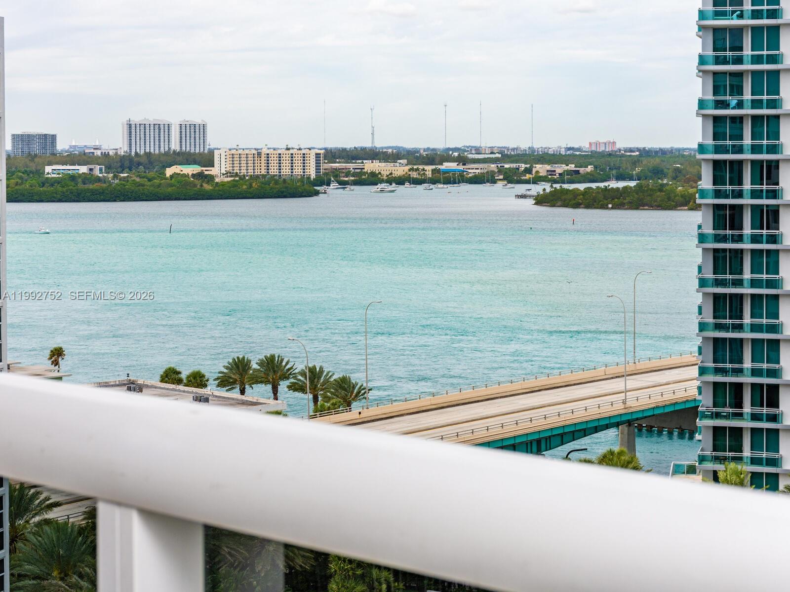 image Harbour House12