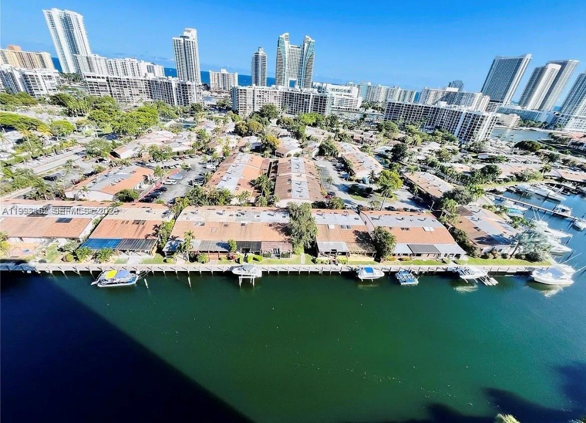 2500 Parkview Dr #1803