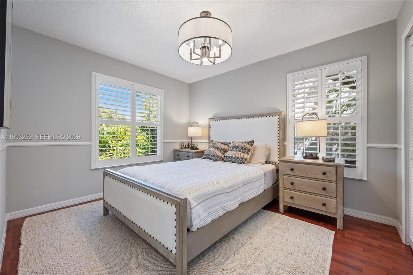 3274 Gifford Ln Miami, FL 33133