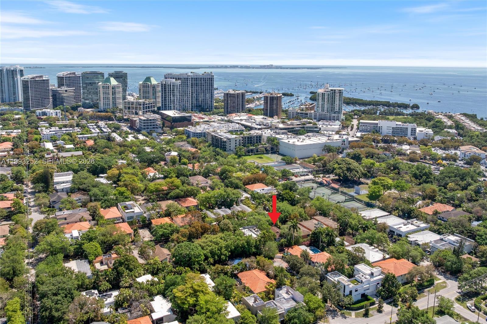 3274 Gifford Ln Miami, FL 33133