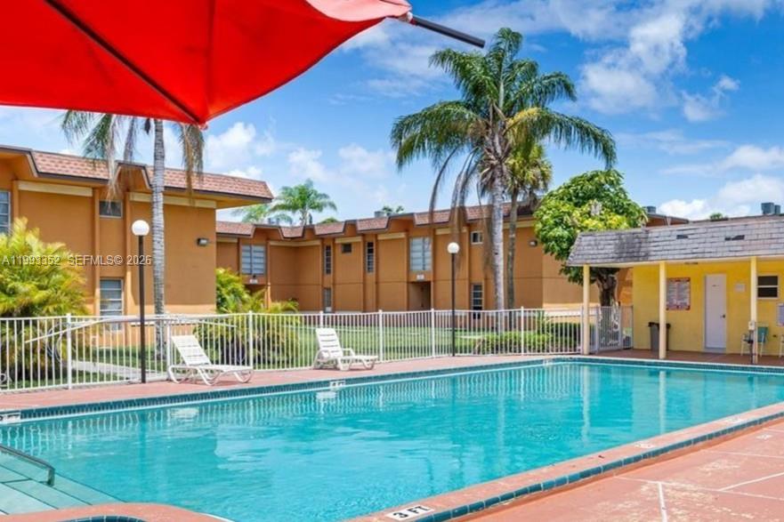 9453 SW 76th St #S2 Miami, FL 33173