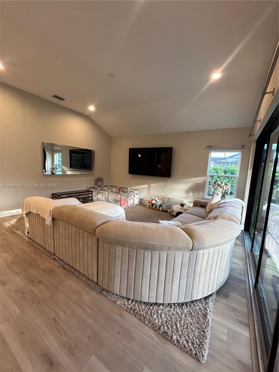 9173 Warm Spgs Cir Other, FL 34219