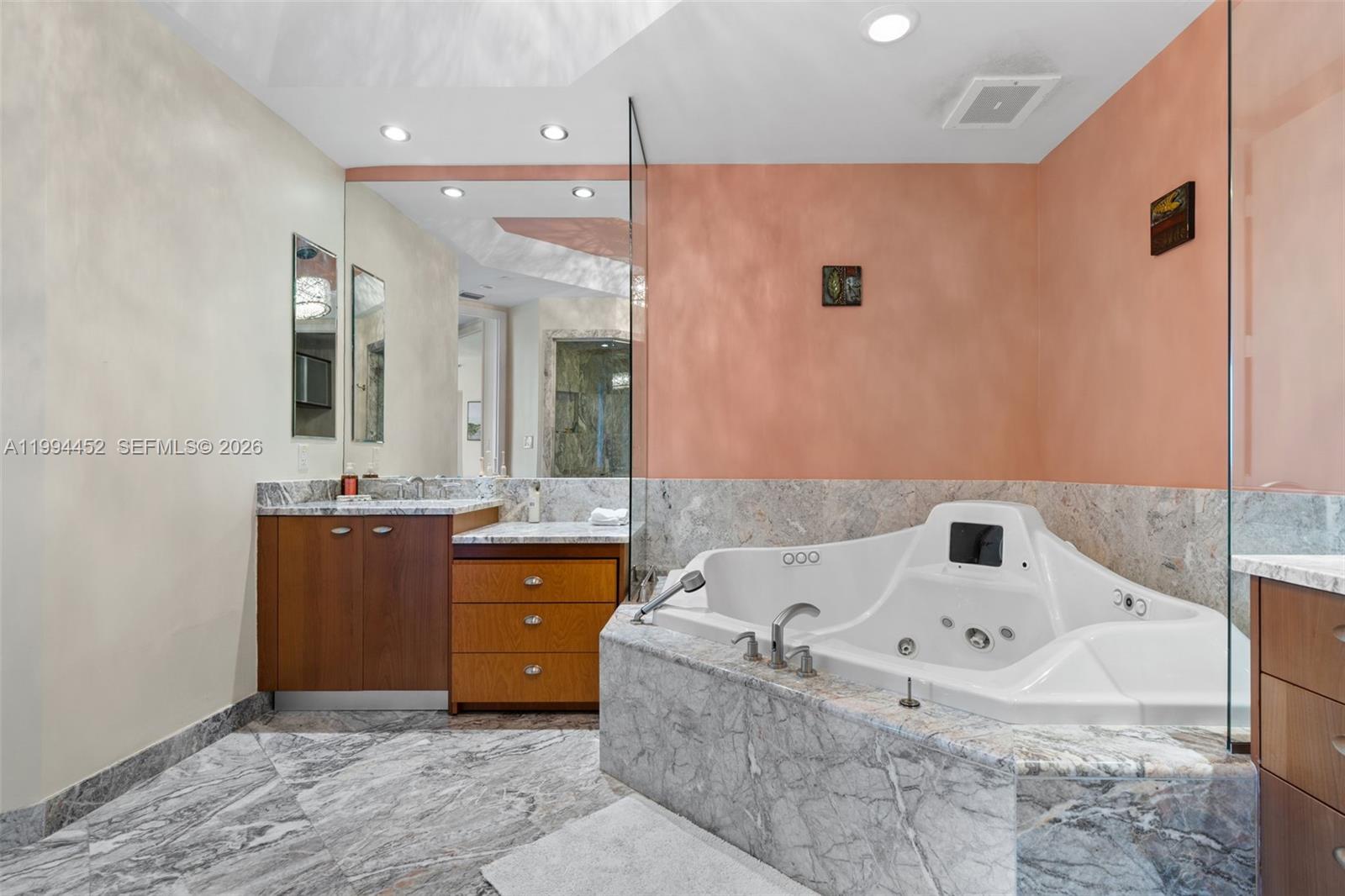 image Turnberry Ocean Colony South10