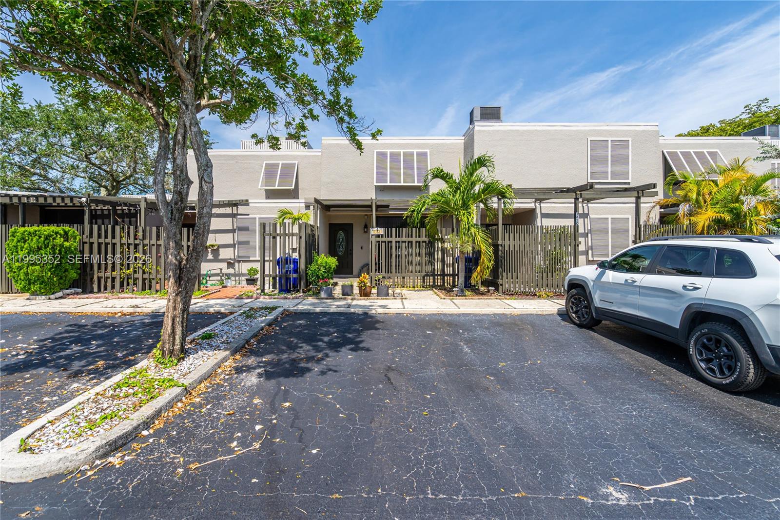 1424 NW 113th Way