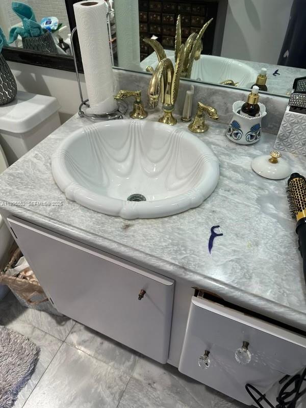 10101 E Bay Hbr Dr #702 Bay Harbor Islands, FL 33154