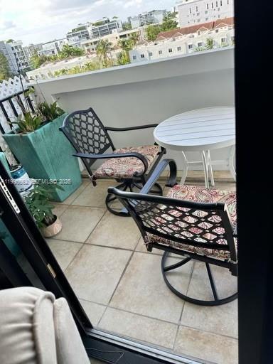 10101 E Bay Hbr Dr #702 Bay Harbor Islands, FL 33154