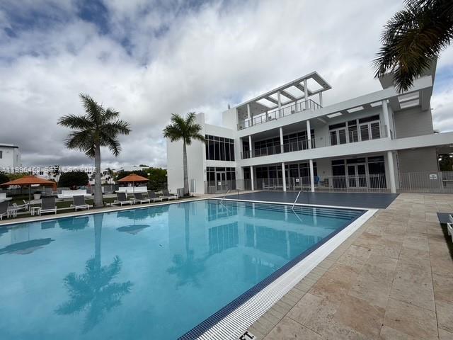 10412 NW 63rd Ter Doral, FL 33178