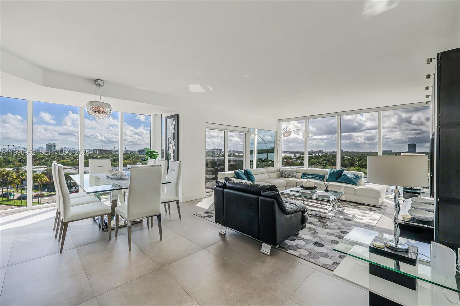 image Harbour House2