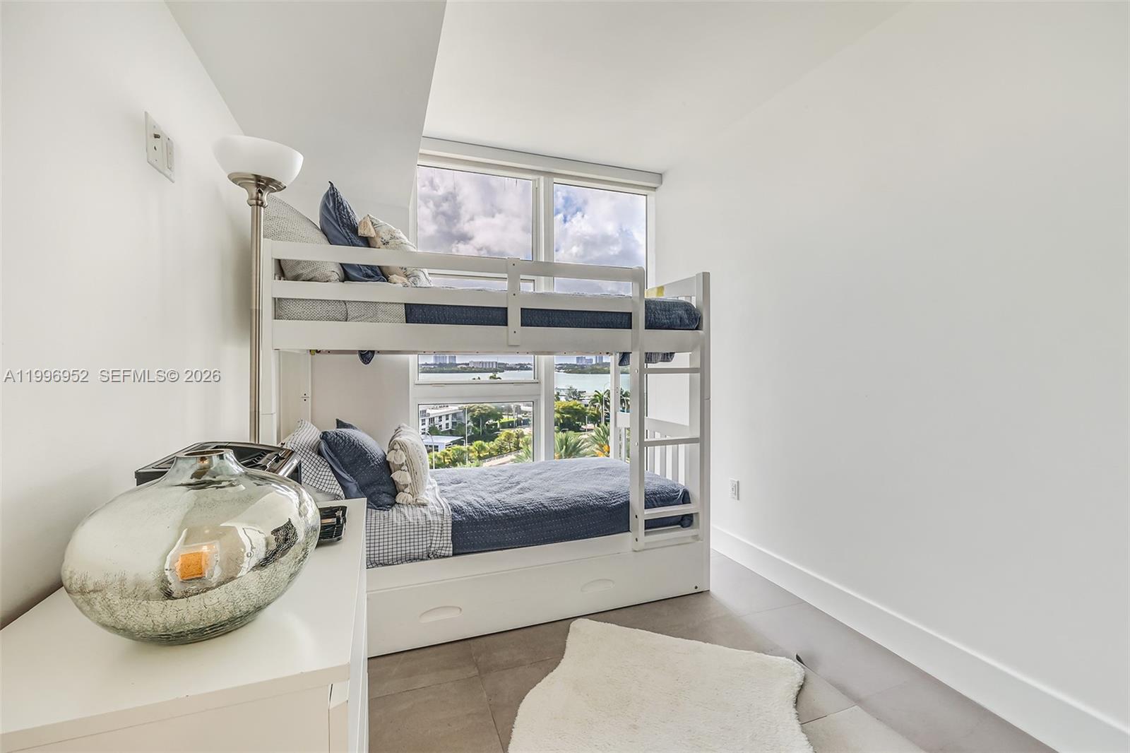 image Harbour House7