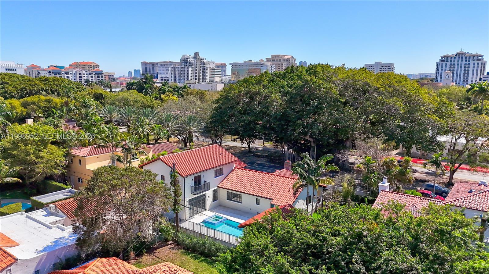 519 Alhambra Cir Coral Gables, FL 33134