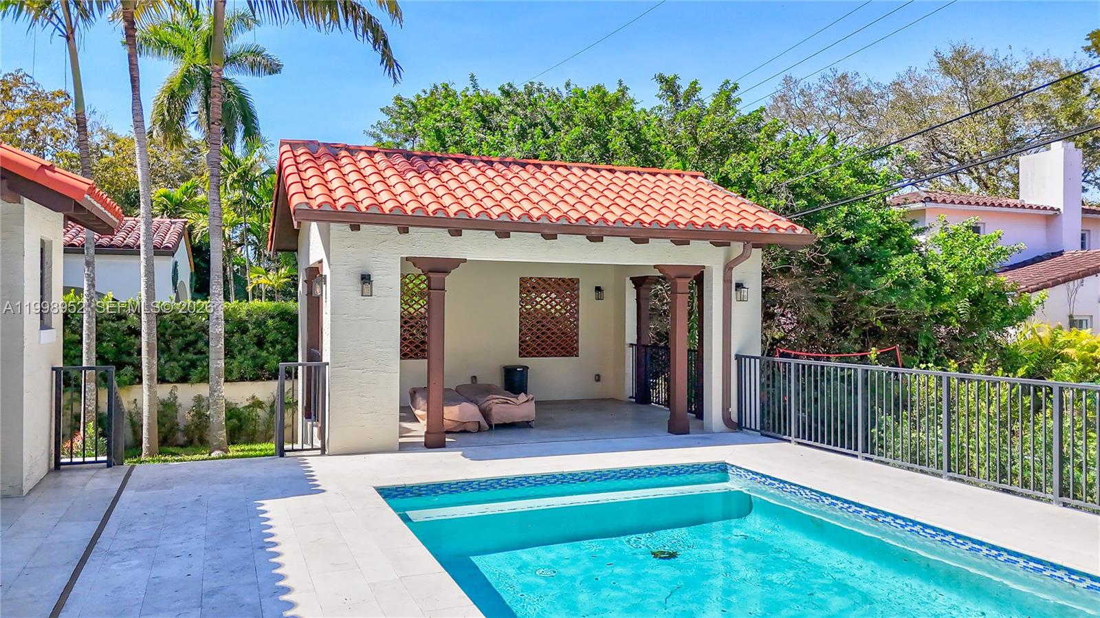 519 Alhambra Cir Coral Gables, FL 33134