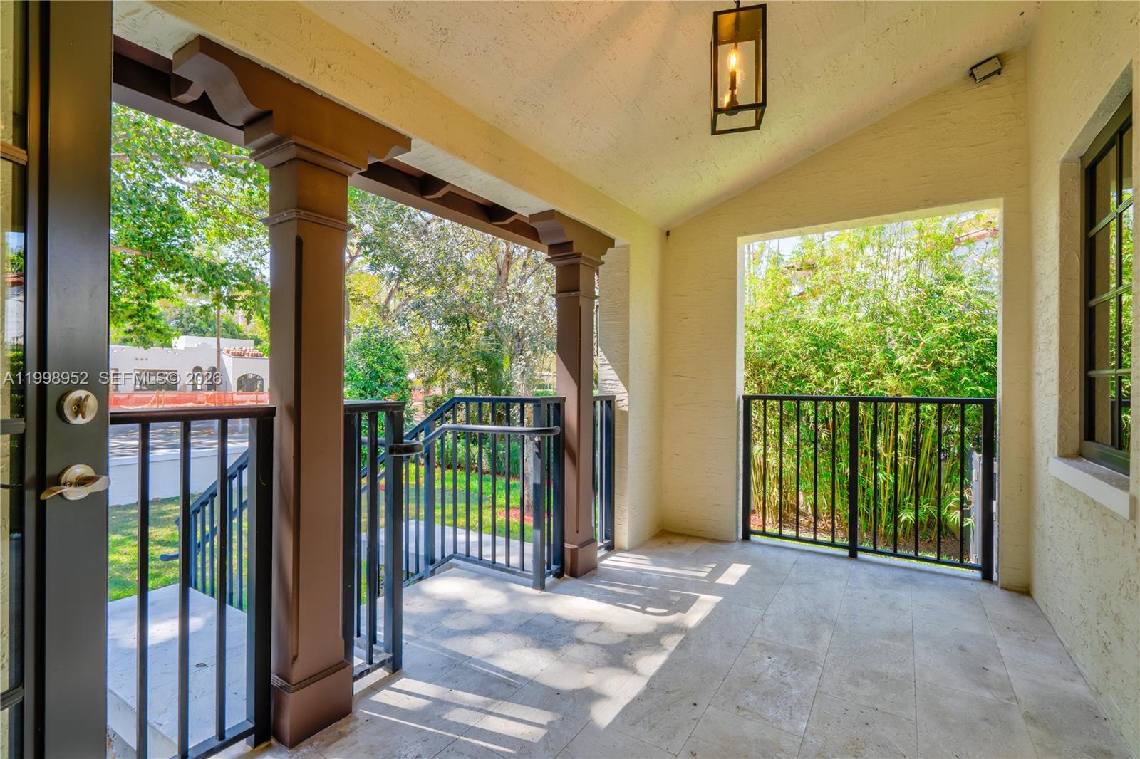 519 Alhambra Cir Coral Gables, FL 33134