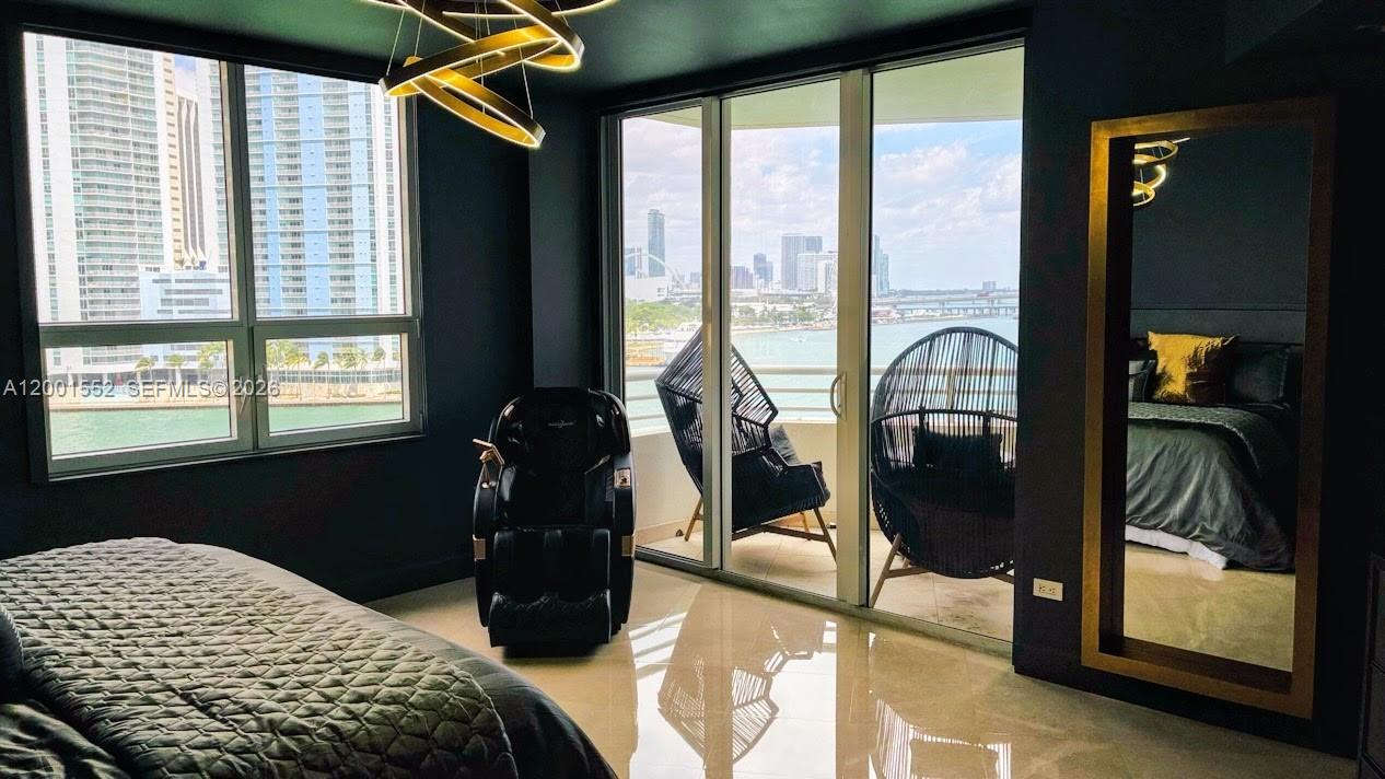 848 Brickell Key Dr #806 Miami, FL 33131