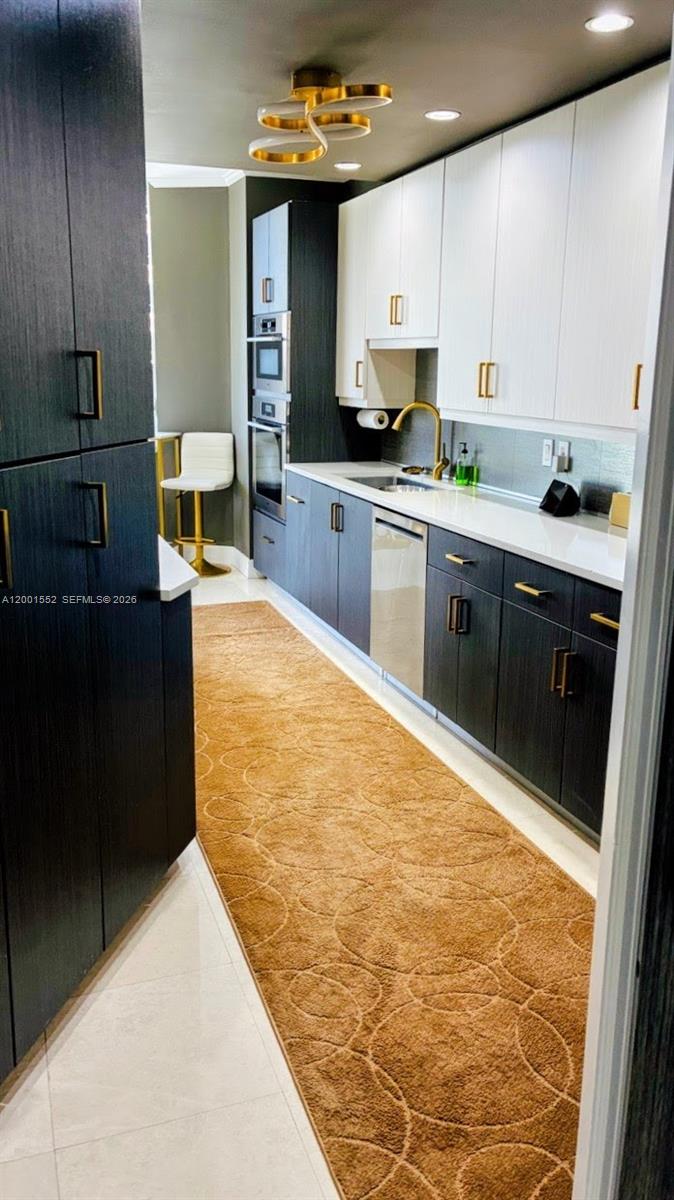 848 Brickell Key Dr #806 Miami, FL 33131