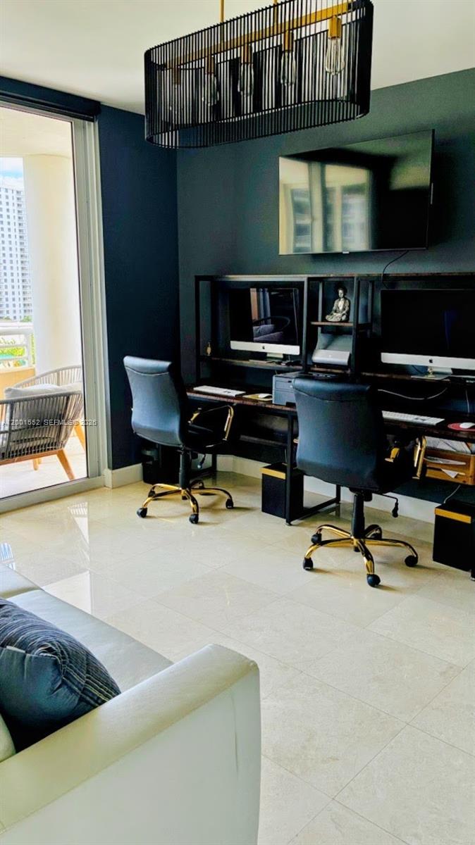 848 Brickell Key Dr #806 Miami, FL 33131