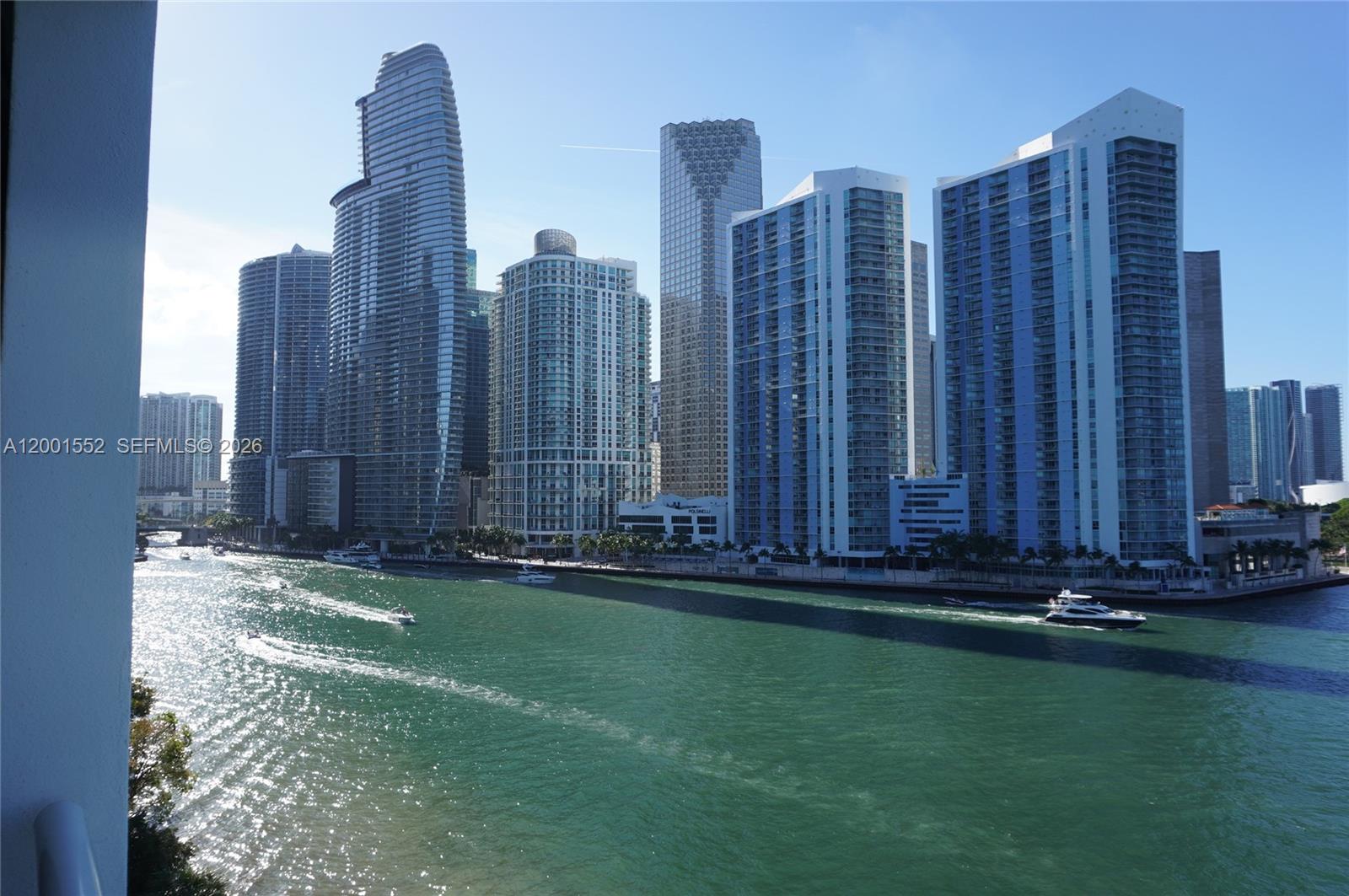 848 Brickell Key Dr #806 Miami, FL 33131