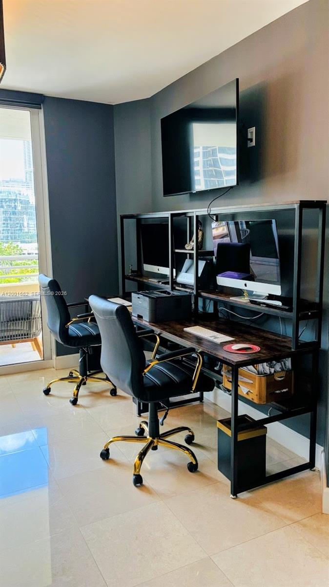 848 Brickell Key Dr #806 Miami, FL 33131